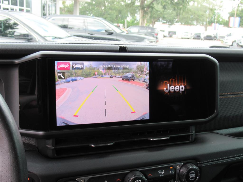 2024 Jeep Gladiator Mojave photo 25