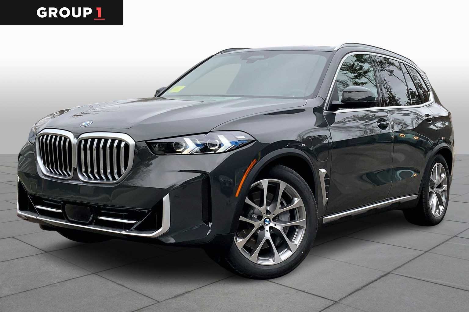 2026 BMW X5 50e's photo