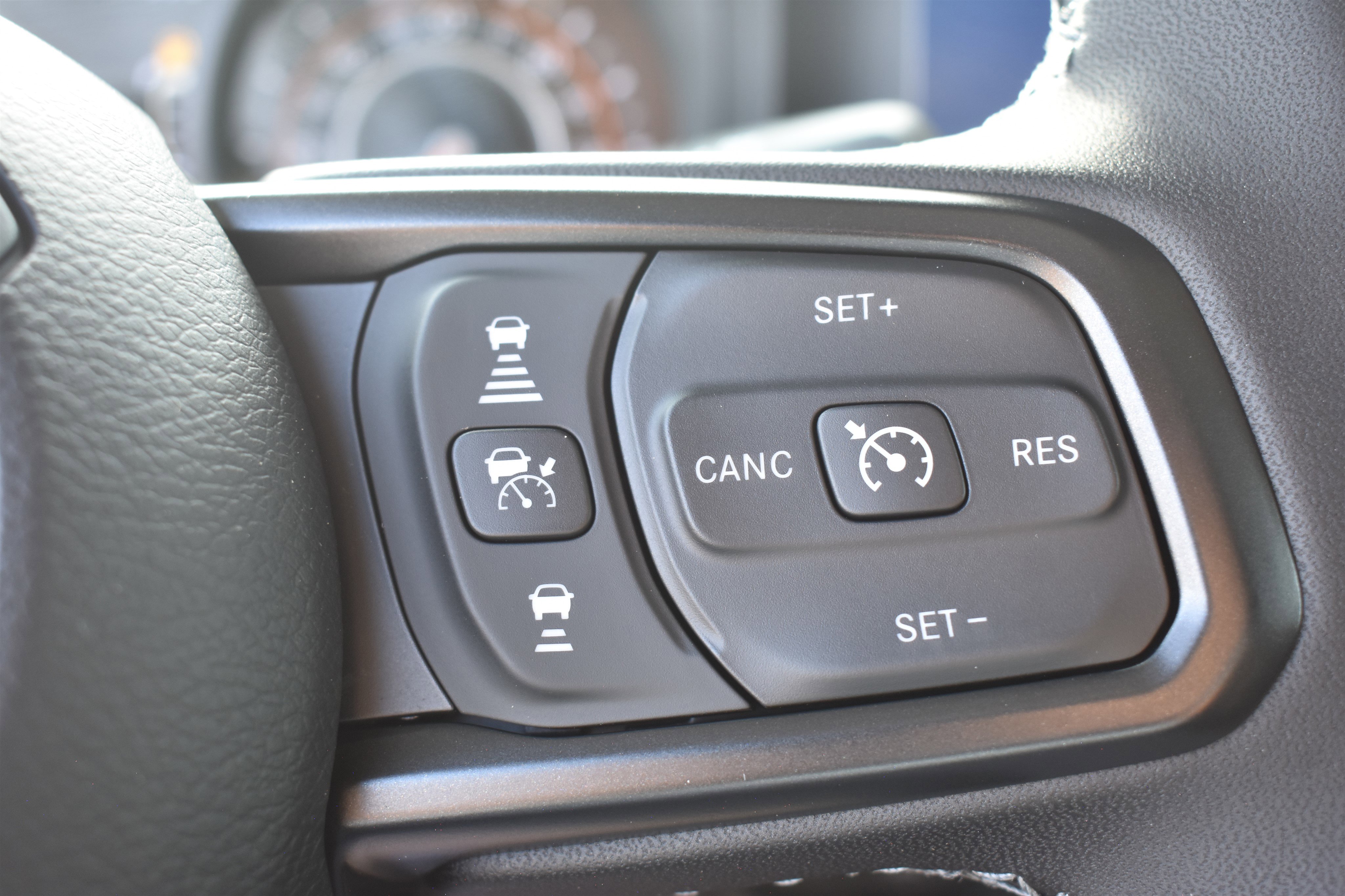 2025 Jeep Gladiator Sport photo 10