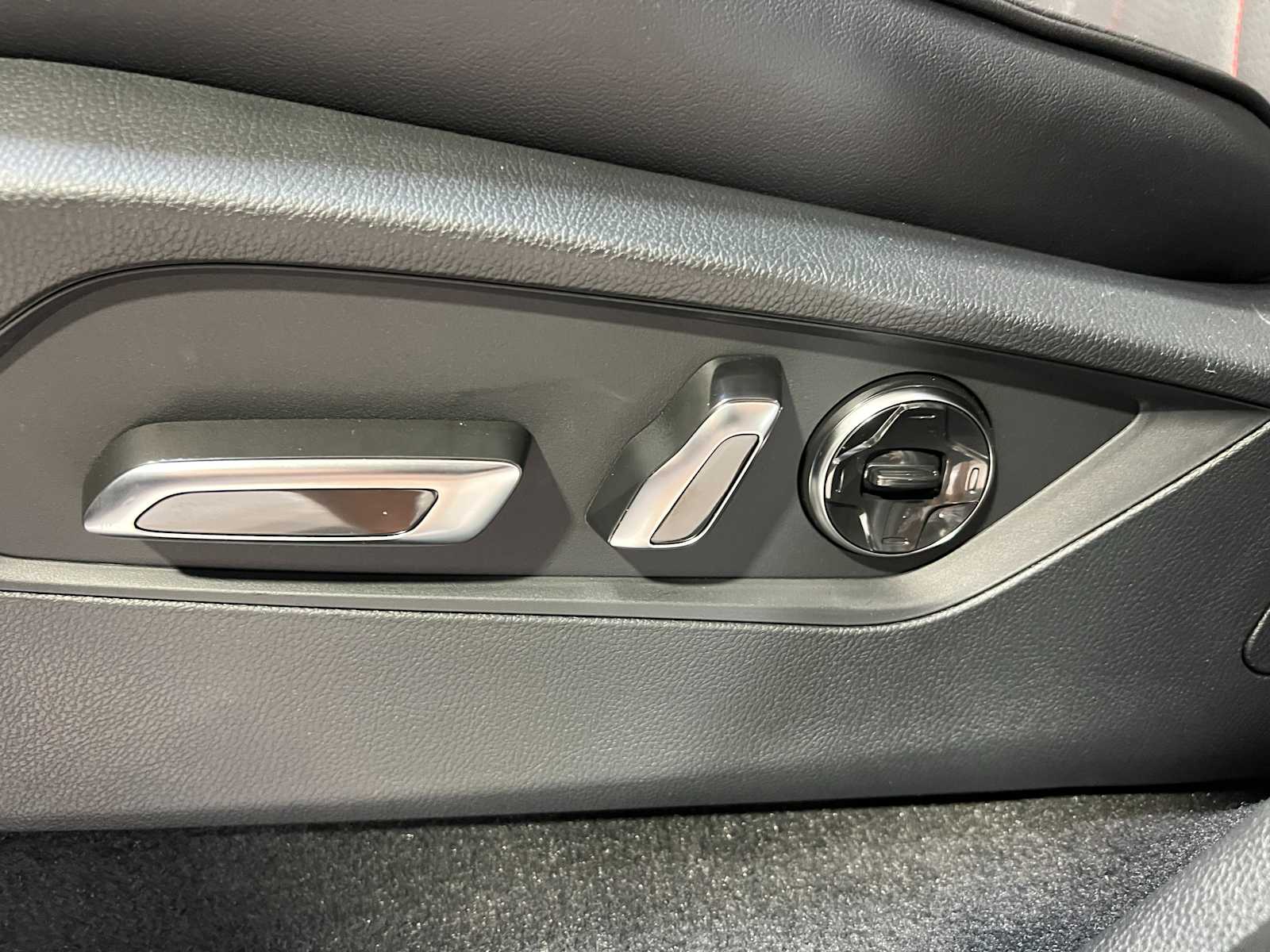 2026 Acura MDX A-Spec Advance SH-AWD photo 18