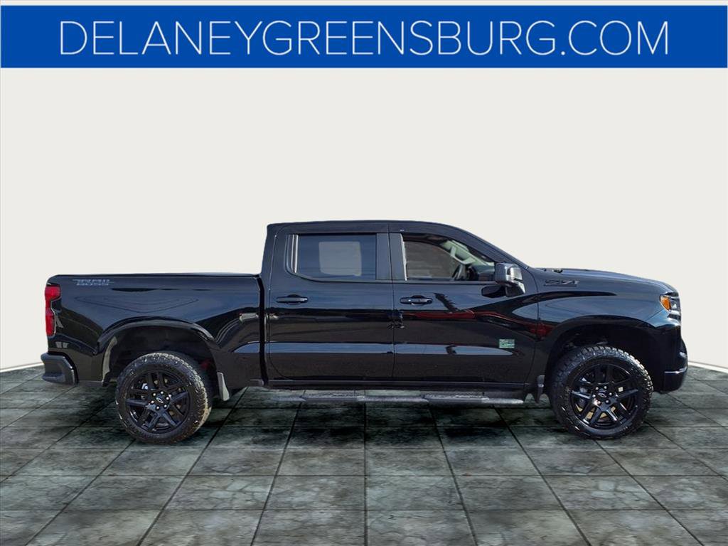 2025 Chevrolet Silverado 1500 LT Trail Boss photo 2