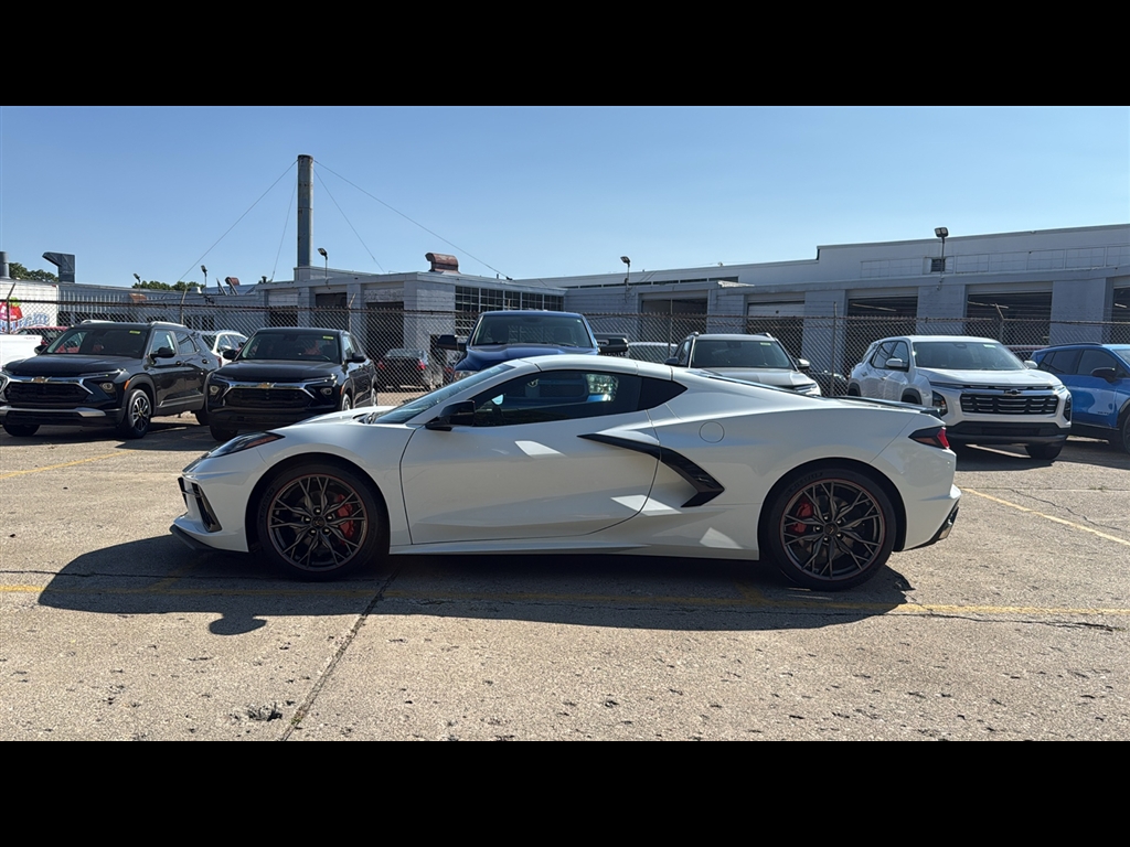 2026 Chevrolet Corvette Stingray 1LT Coupe photo 2