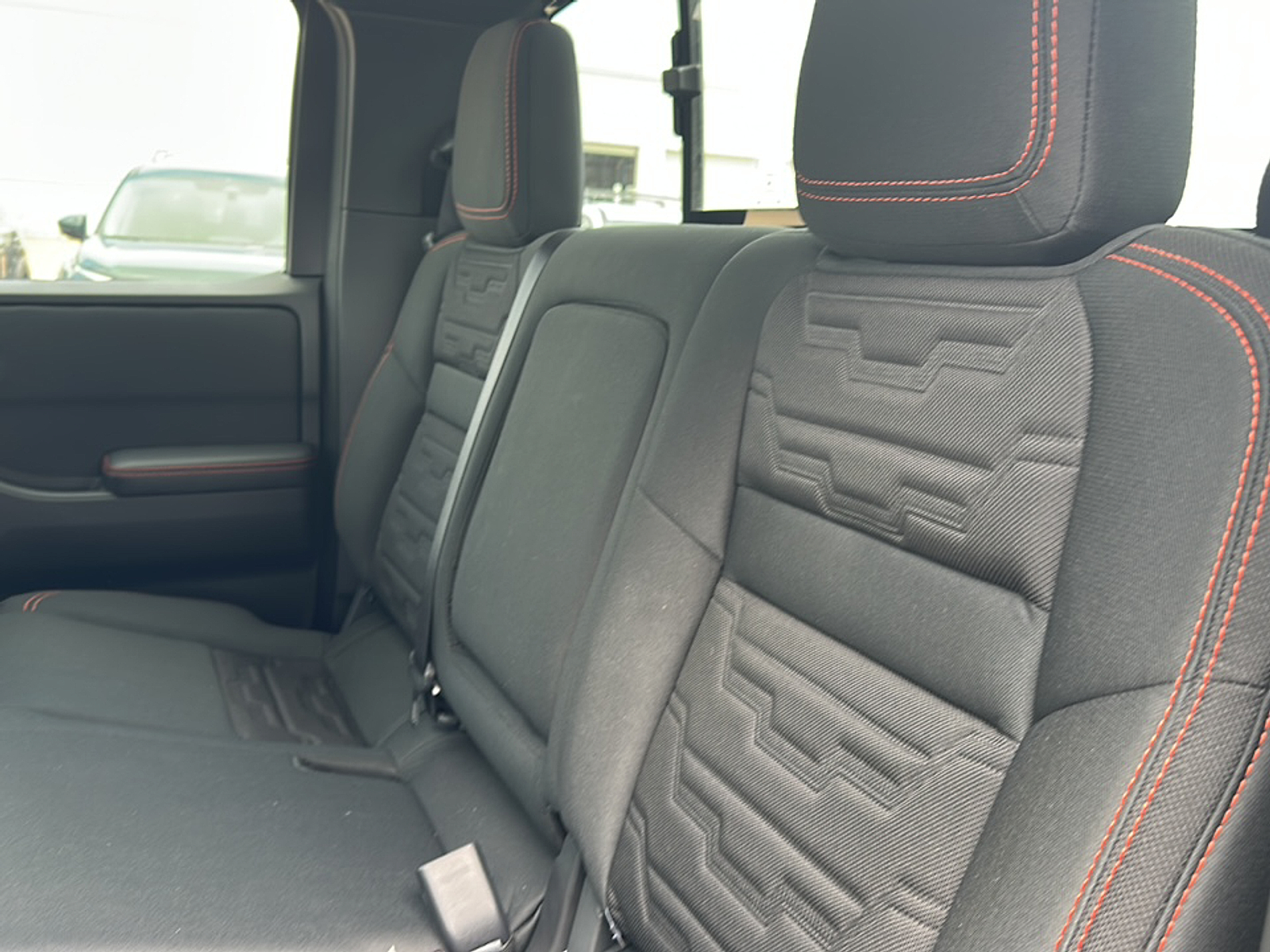 2025 Nissan Frontier PRO-X Crew Cab photo 7