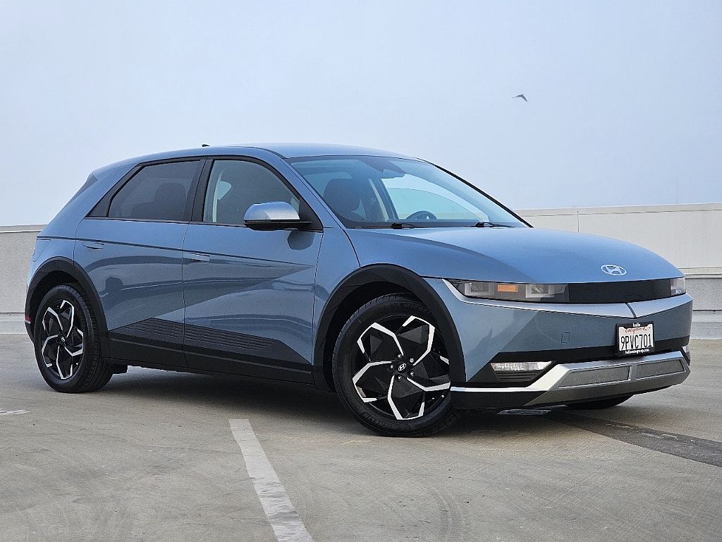 2024 Hyundai Ioniq 5 SE photo 2
