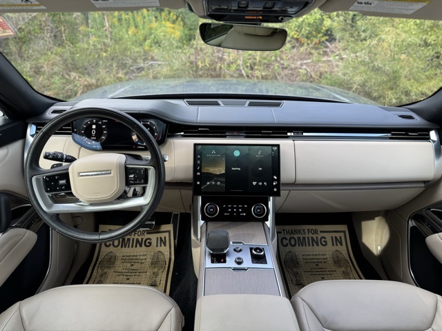 2023 Land Rover Range Rover SE photo 23