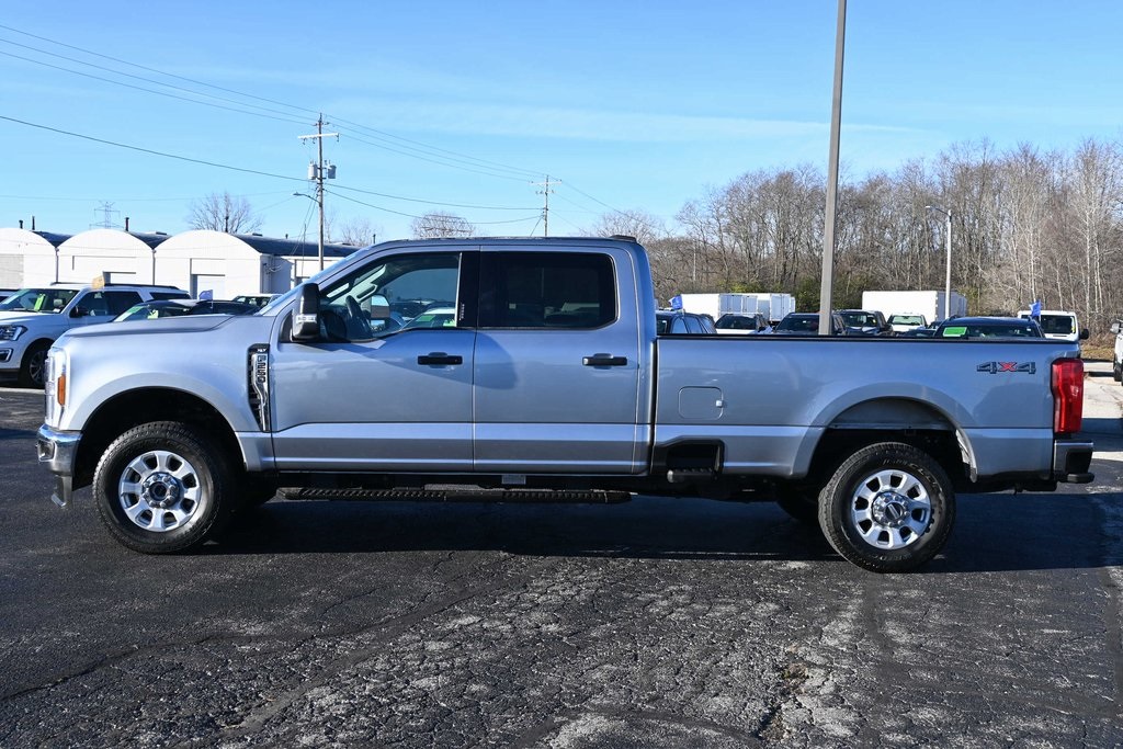 2024 Ford F-250 XLT photo 3