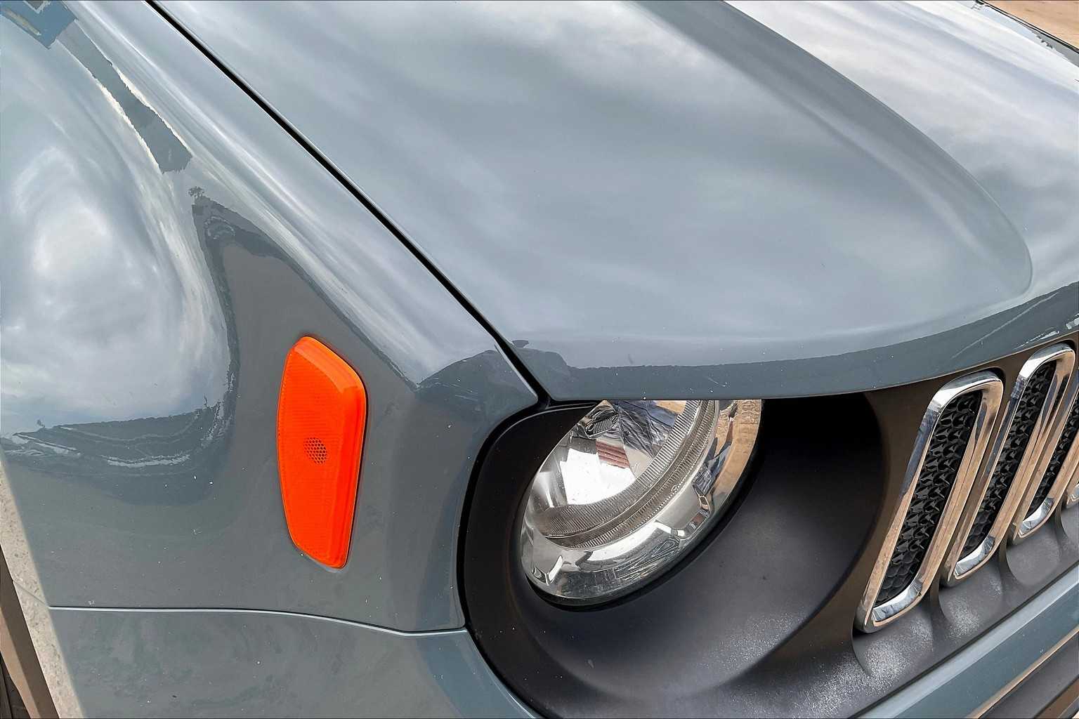 2017 Jeep Renegade Latitude North Edition photo 24