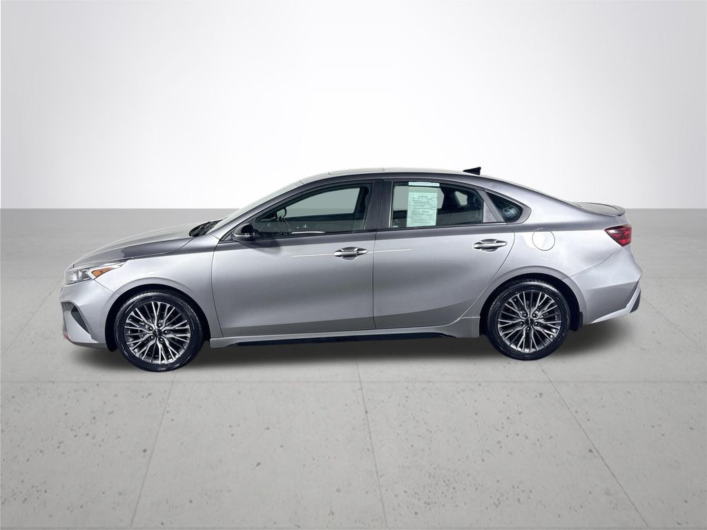 2023 Kia Forte GT-Line photo 8