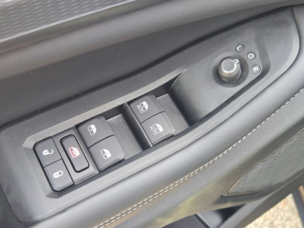 2024 Jeep Grand Cherokee Altitude X photo 17