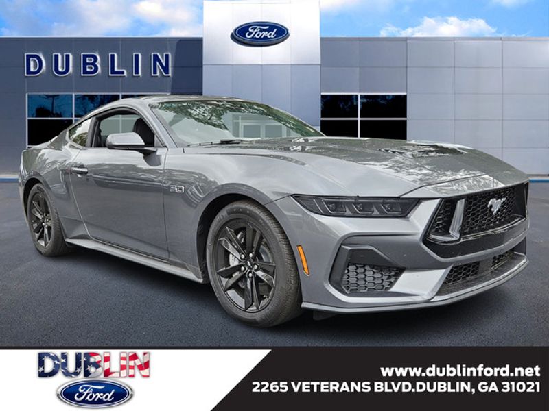 2025 Ford Mustang GT's photo