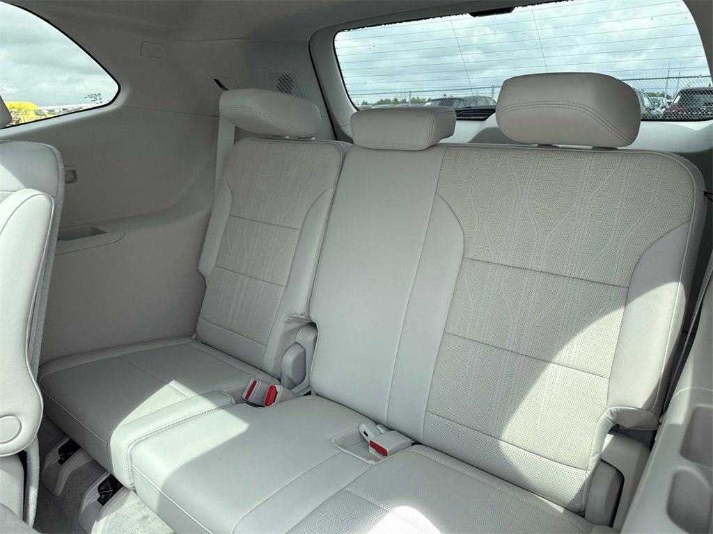 2026 Buick Enclave Avenir photo 33