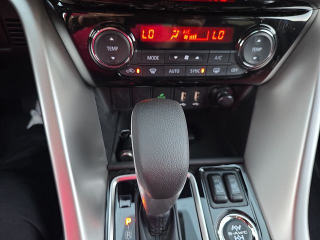 2025 Mitsubishi Eclipse Cross SE photo 20