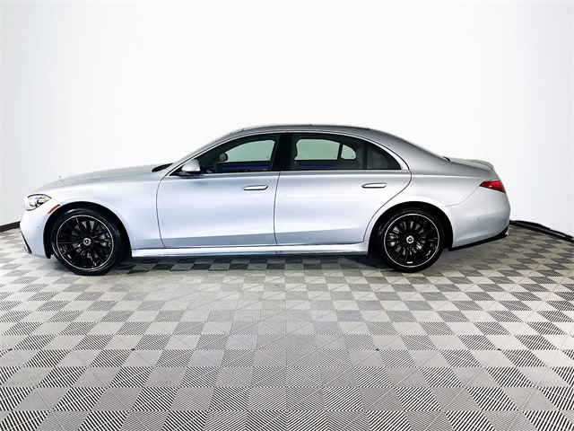 2026 Mercedes Benz S 580 4MATIC photo 4