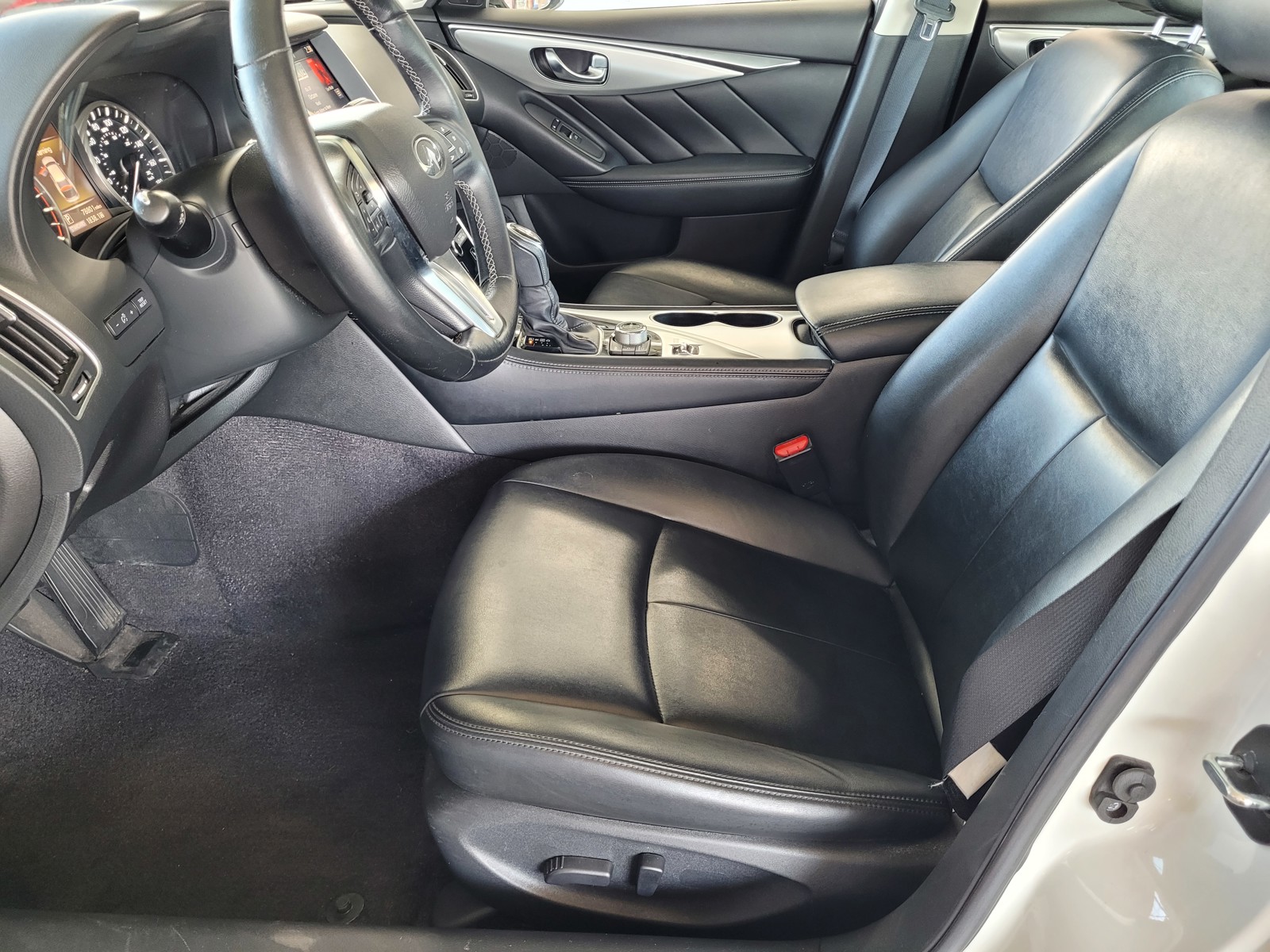 2021 Infiniti Q50 3.0t LUXE photo 18