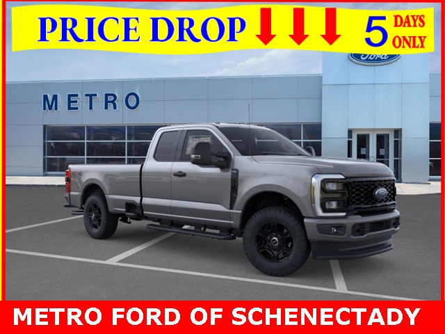 2026 Ford F-350 Super Duty XL's photo