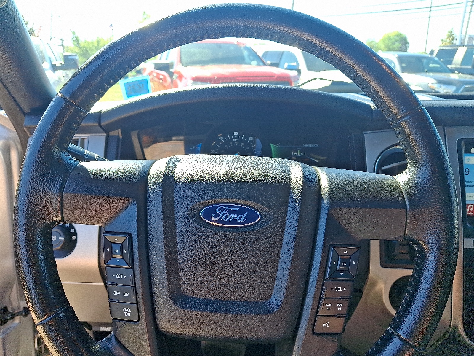 2017 Ford Expedition XLT photo 21
