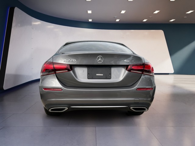 2021 Mercedes Benz A 220 4MATIC photo 4