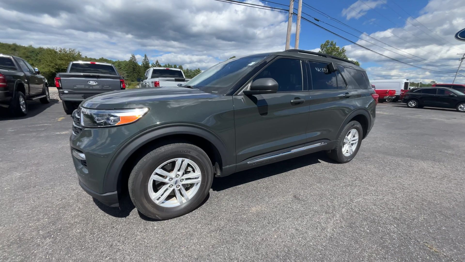 2023 Ford Explorer XLT photo 14