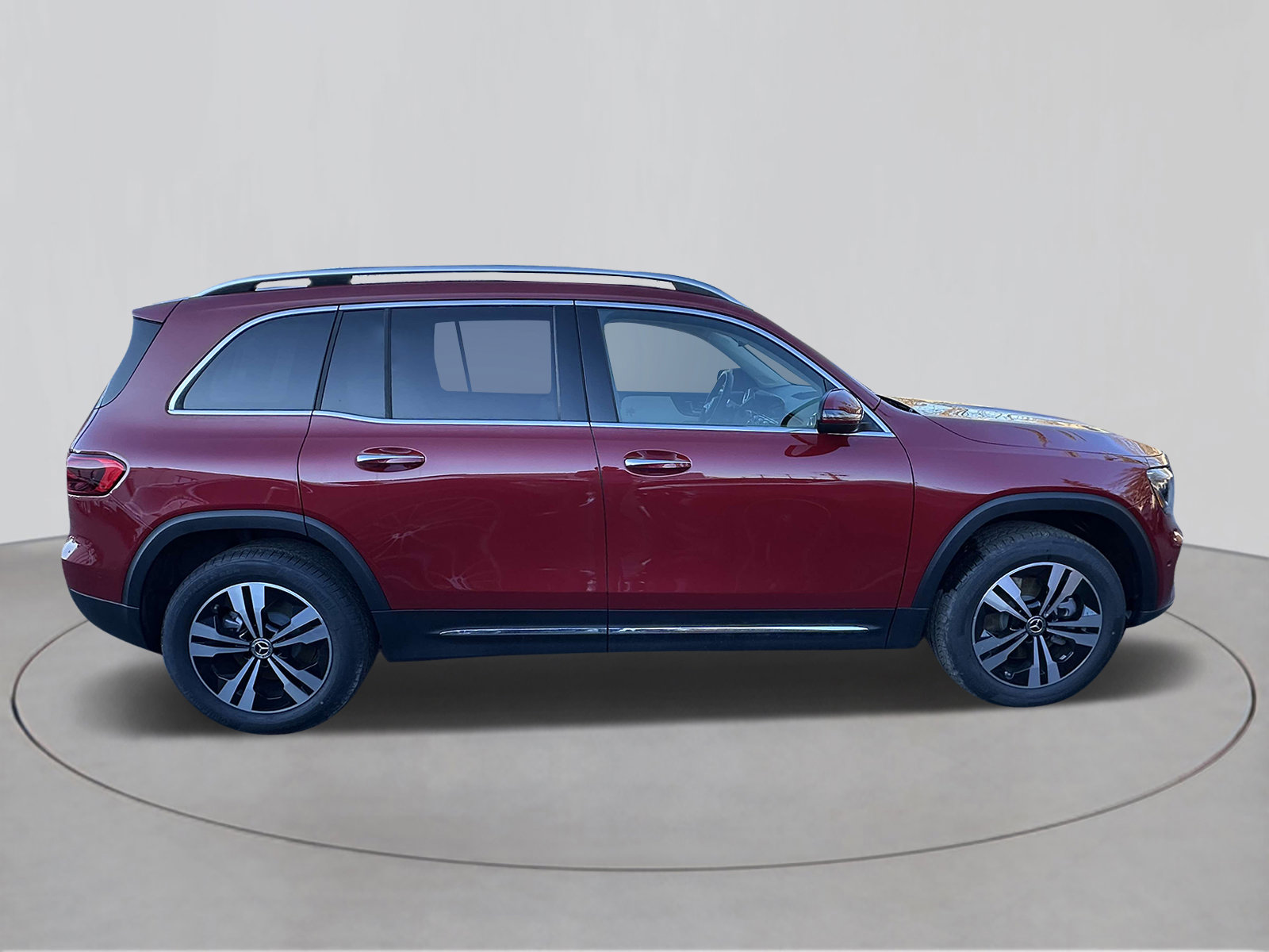 2025 Mercedes Benz GLB 250 photo 5