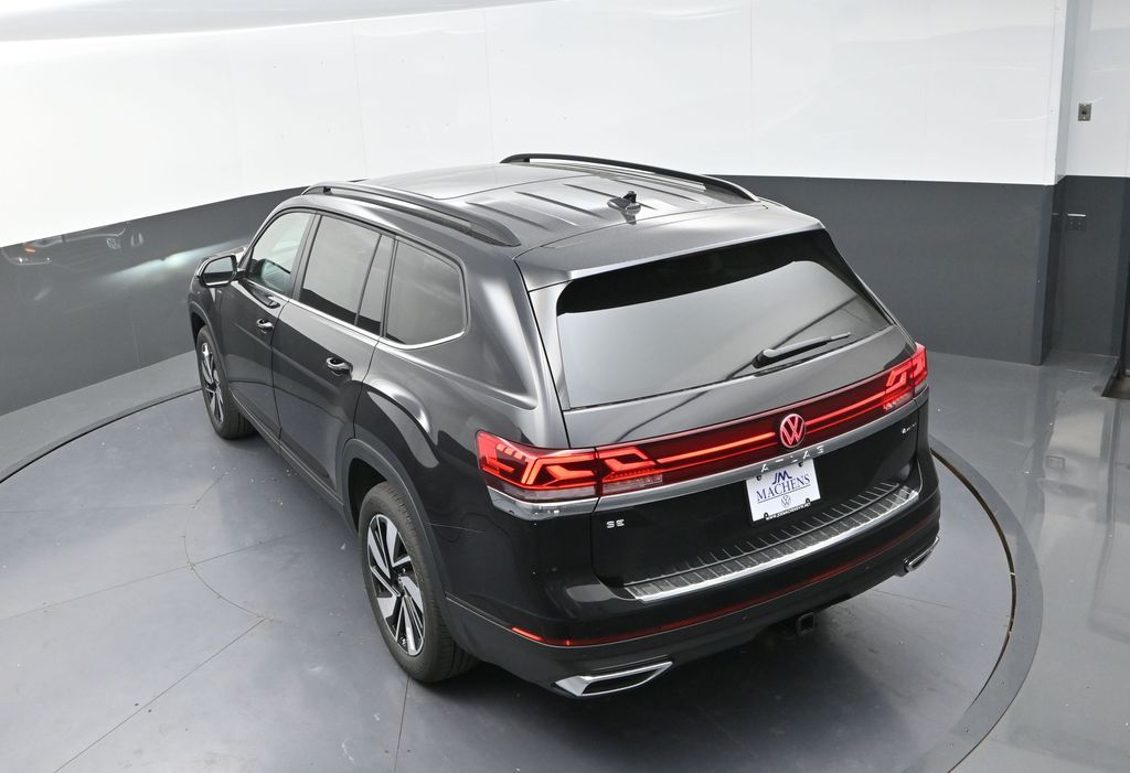 2026 Volkswagen Atlas SE Technology photo 13