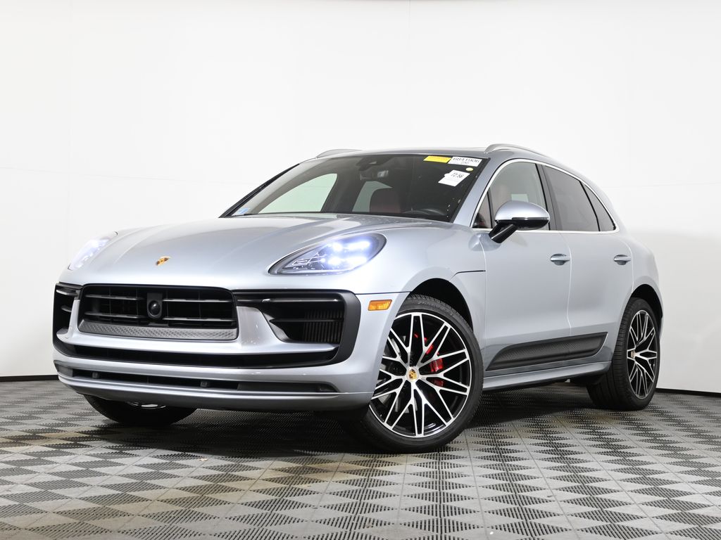 2025 Porsche Macan S's photo