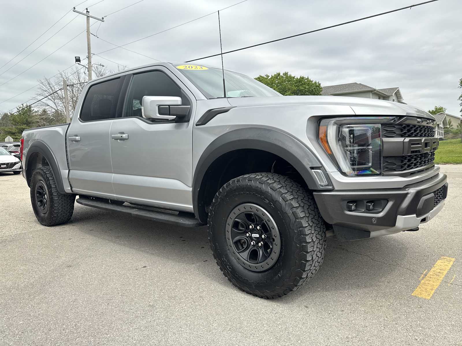 2023 Ford F-150 Raptor photo 3