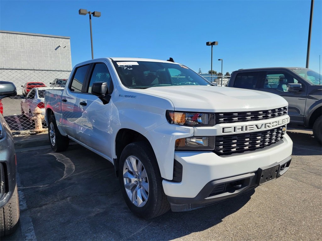 2020 Chevrolet Silverado 1500 Custom photo 2