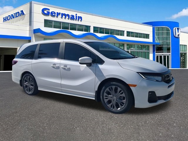 2026 Honda Odyssey Touring's photo