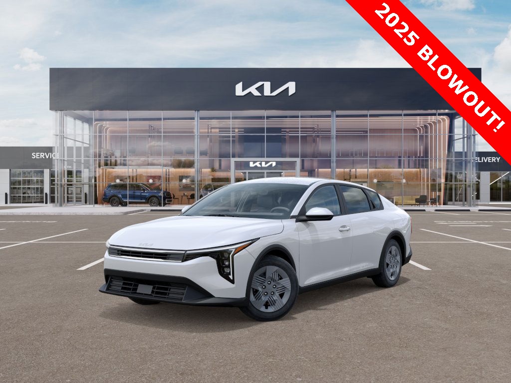 2025 Kia K4 LX's photo