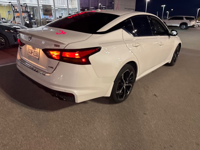 Used 2023 Pearl White Tricoat Nissan 2.5 SR image 1