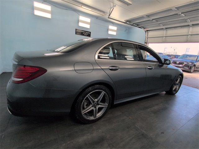 2020 Mercedes Benz E 350 4MATIC photo 11