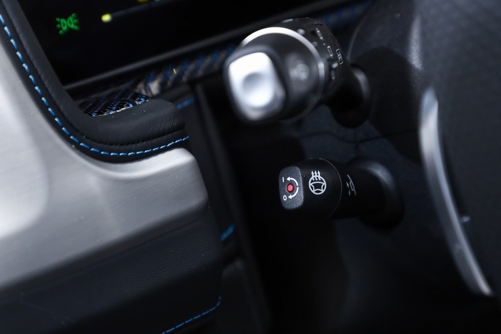 2025 Mercedes Benz G photo 13