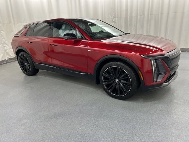 2025 Cadillac LYRIQ Sport 2