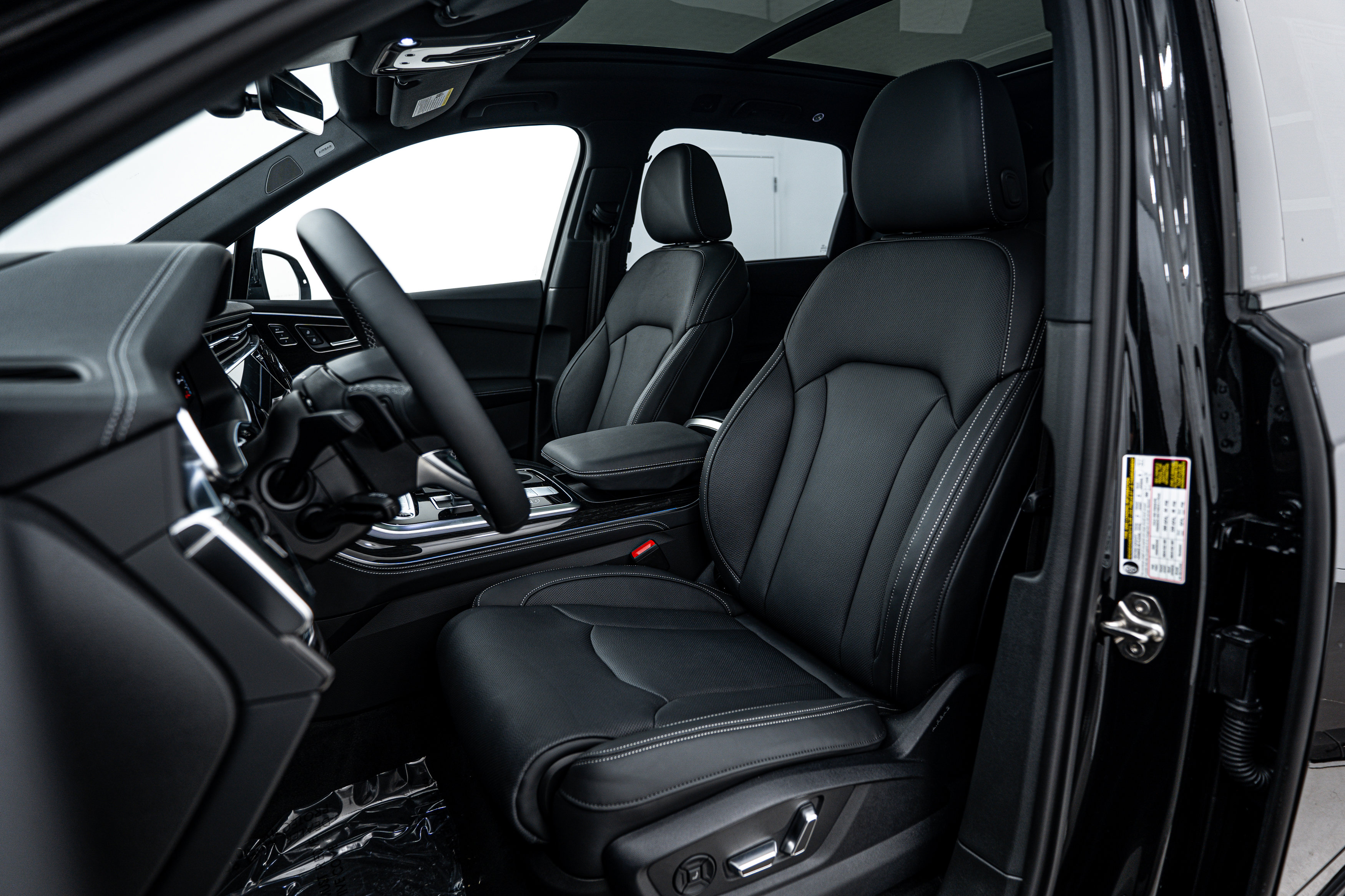 2025 Audi Q7 Prestige photo 11