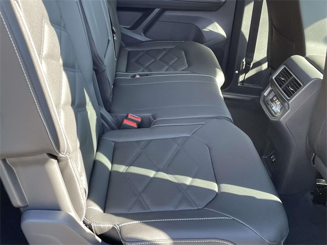 2026 Volkswagen Atlas SE Technology photo 16