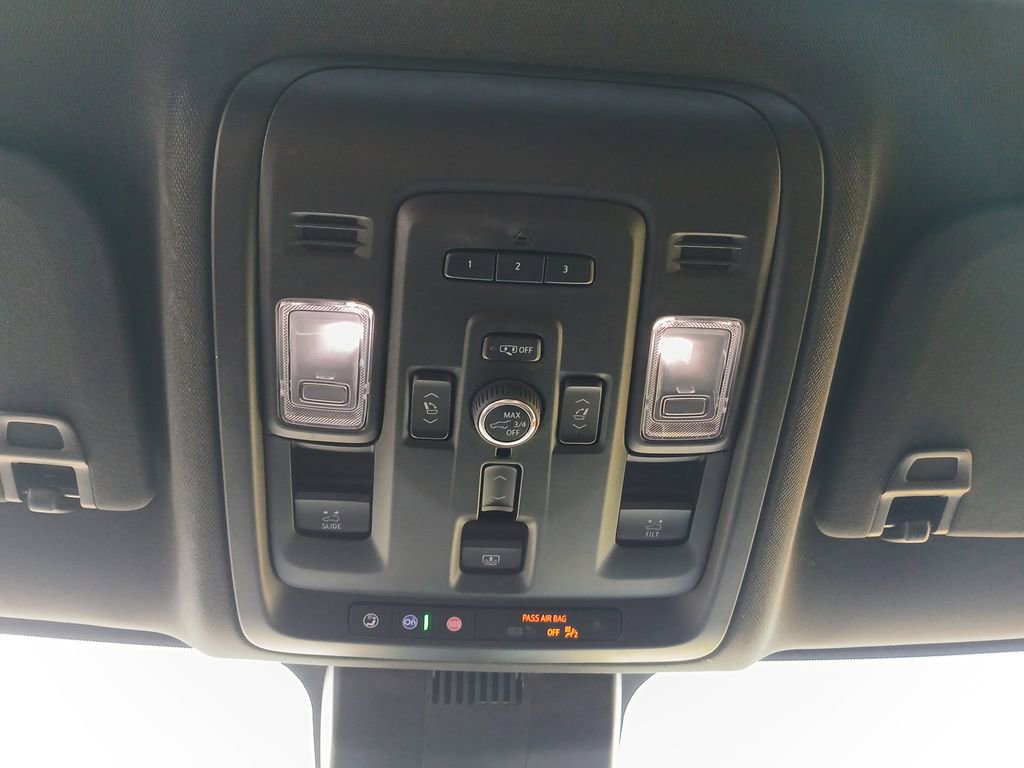 2023 Chevrolet Tahoe High Country photo 17