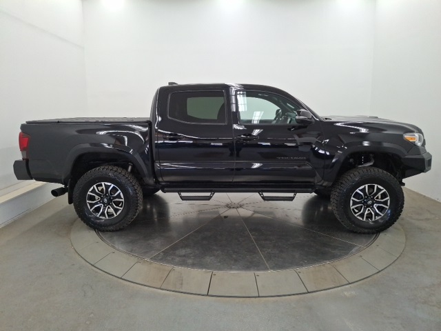 2022 Toyota Tacoma Limited photo 8
