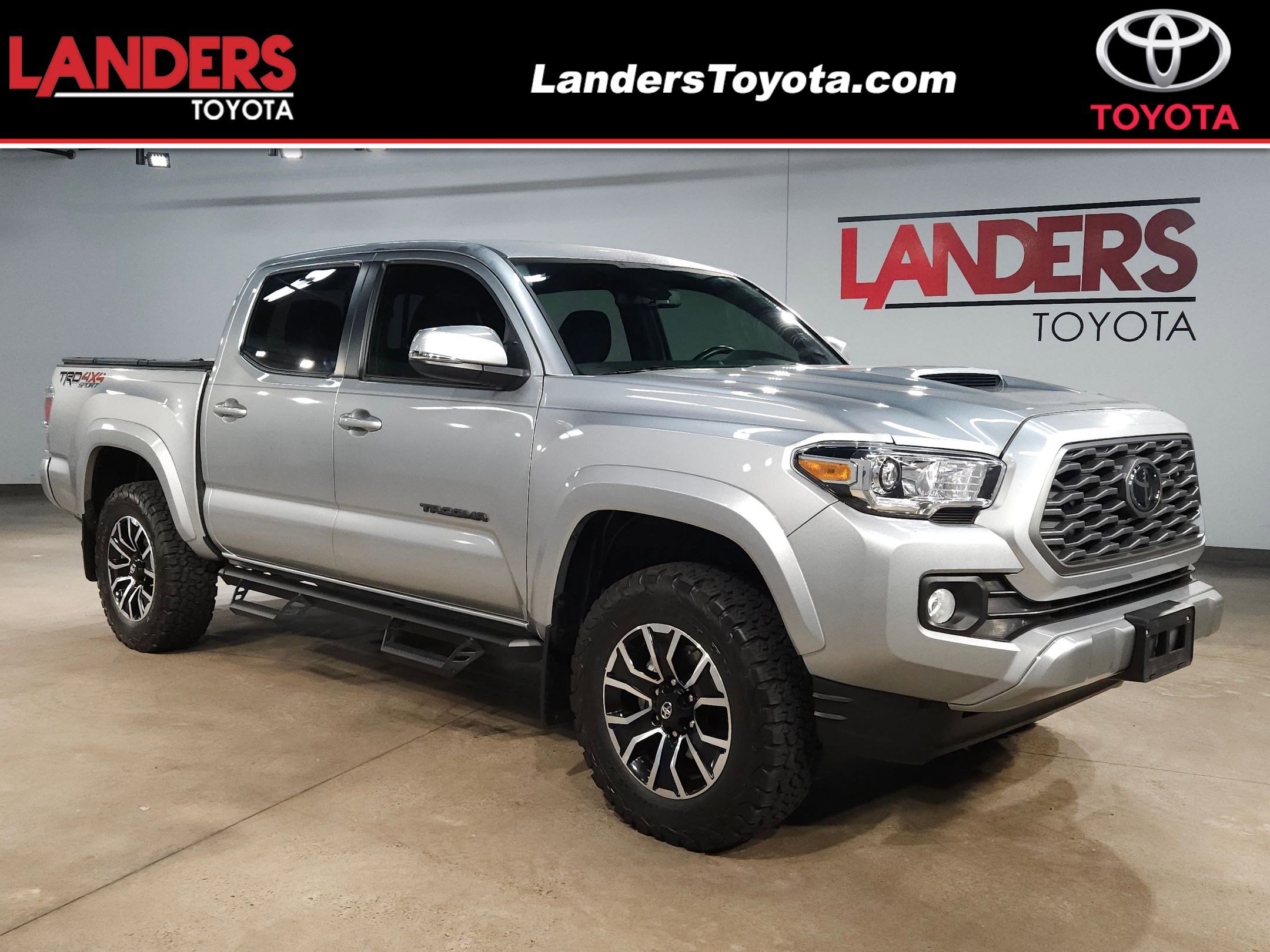 2023 Toyota Tacoma TRD Sport's photo