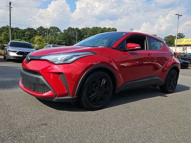 2020 Toyota C-HR XLE photo 4