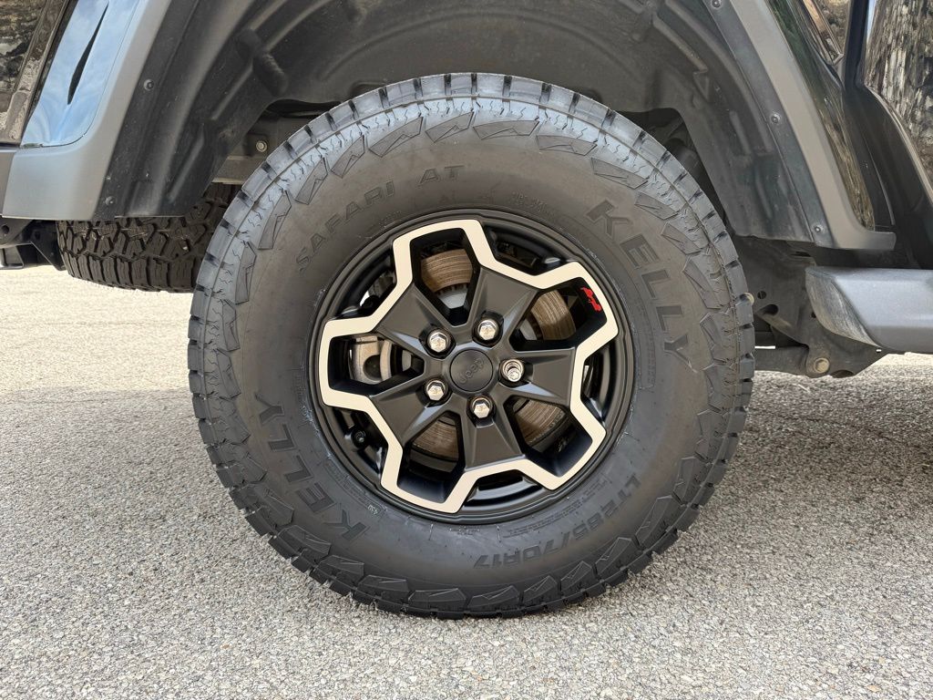 2021 Jeep Gladiator Overland photo 22