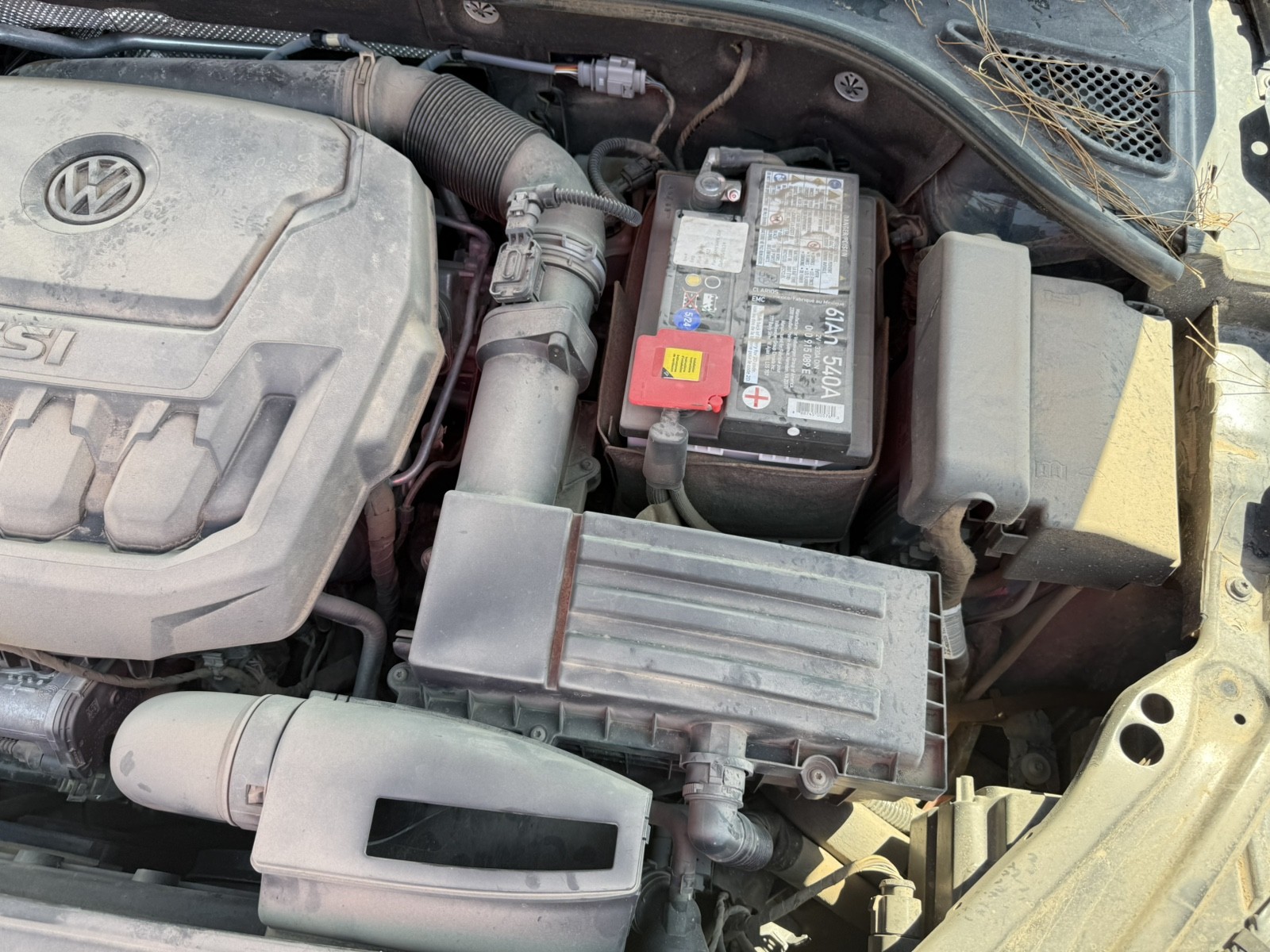 Used 2018 BLUE Volkswagen 2.0T SE image 16