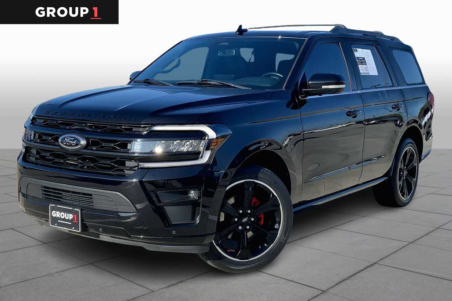 2022 Ford Expedition Limited's photo