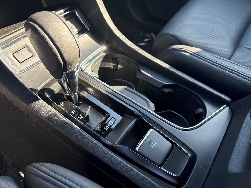 2025 Subaru Ascent Onyx Edition Touring photo 18