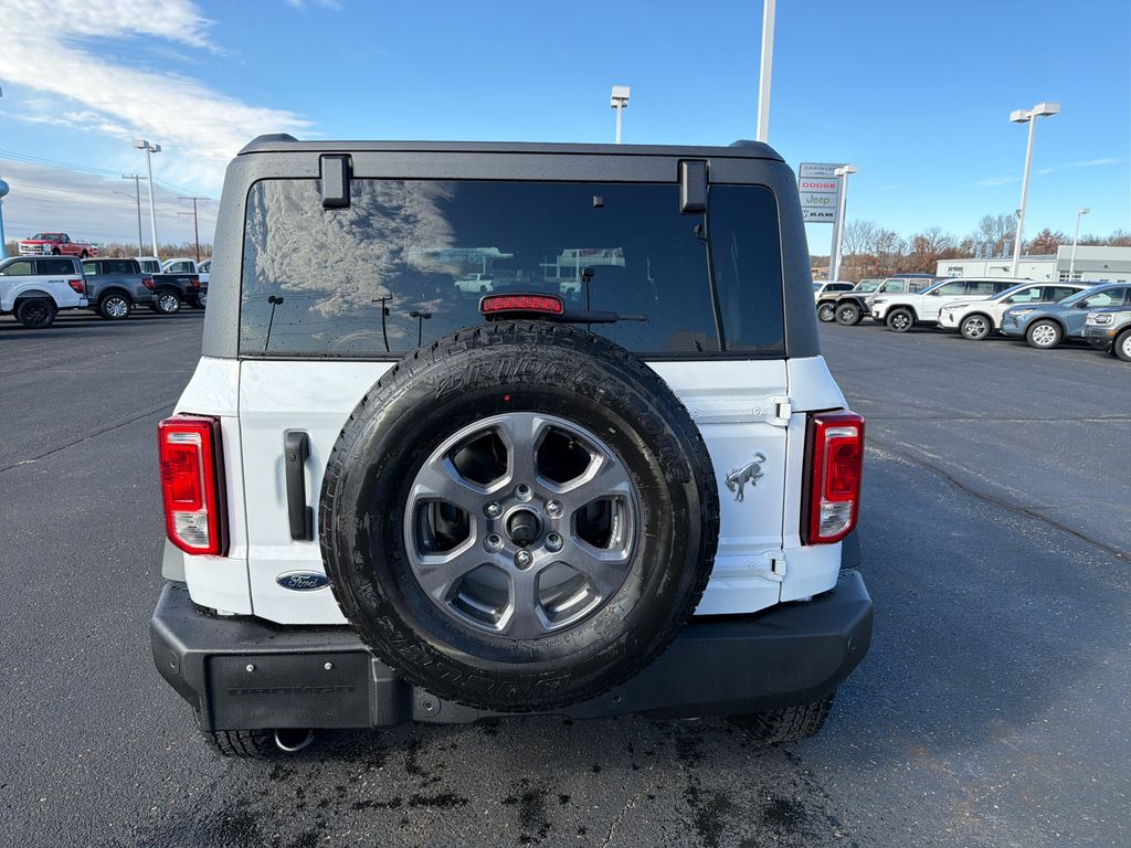2025 Ford Bronco Big Bend photo 2