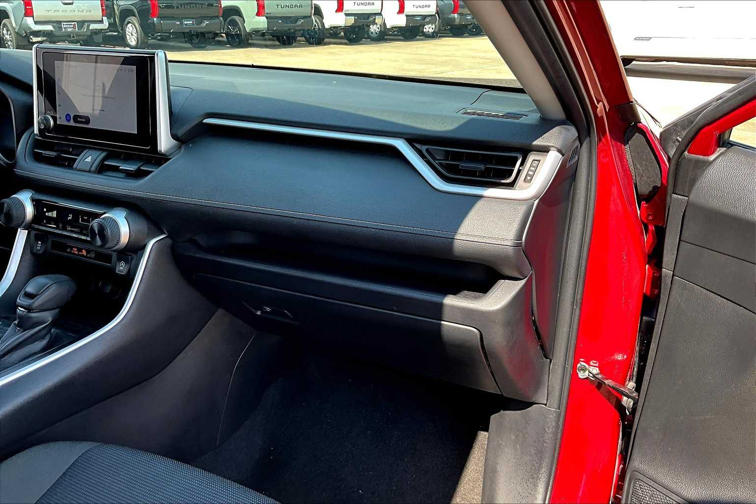 2024 Toyota RAV4 LE photo 16