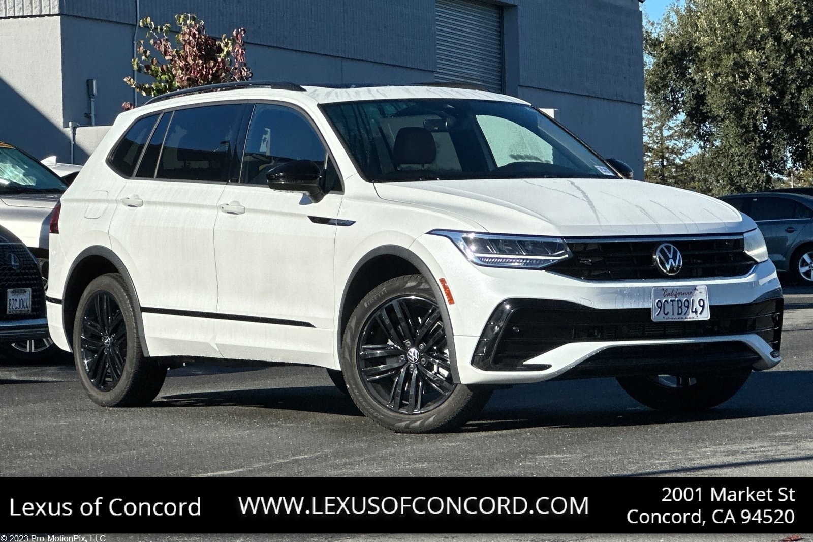 2022 Volkswagen Tiguan SE R-LINE BLACK