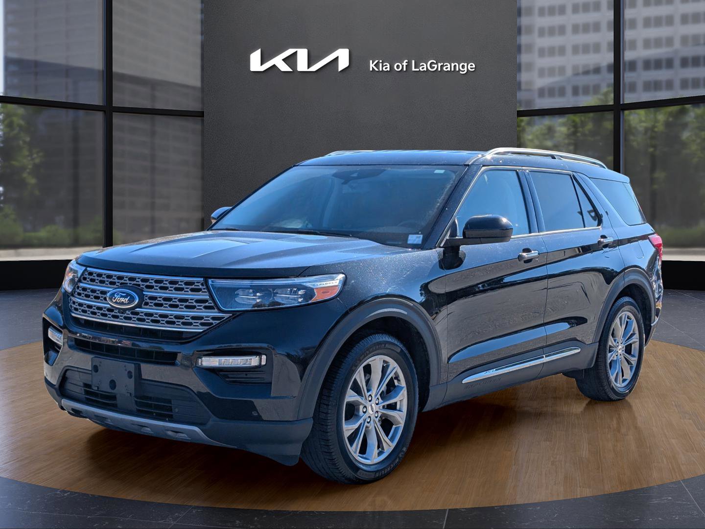 2024 Ford Explorer Limited's photo