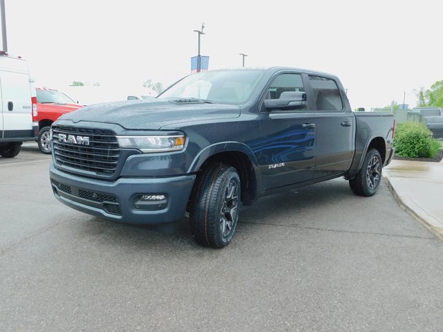 2025 Ram 1500 Laramie photo 4