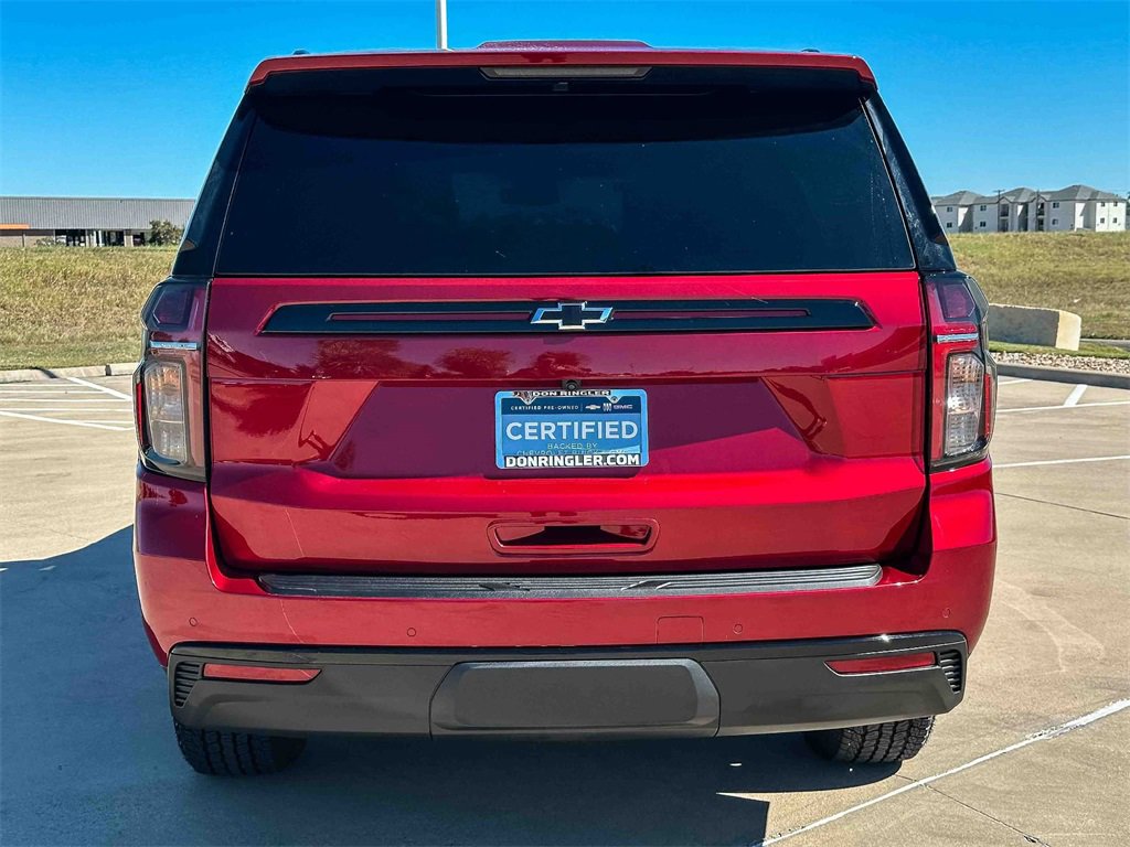 2024 Chevrolet Suburban Z71 photo 4