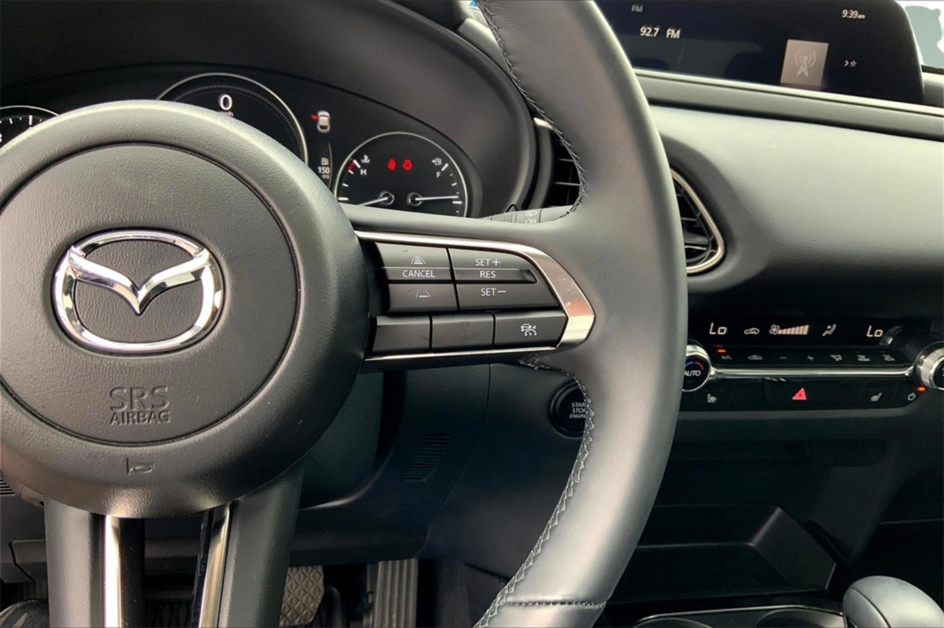 2025 Mazda CX-30 2.5 S Preferred photo 18